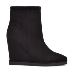 Nine West Apres Wedge Booties
